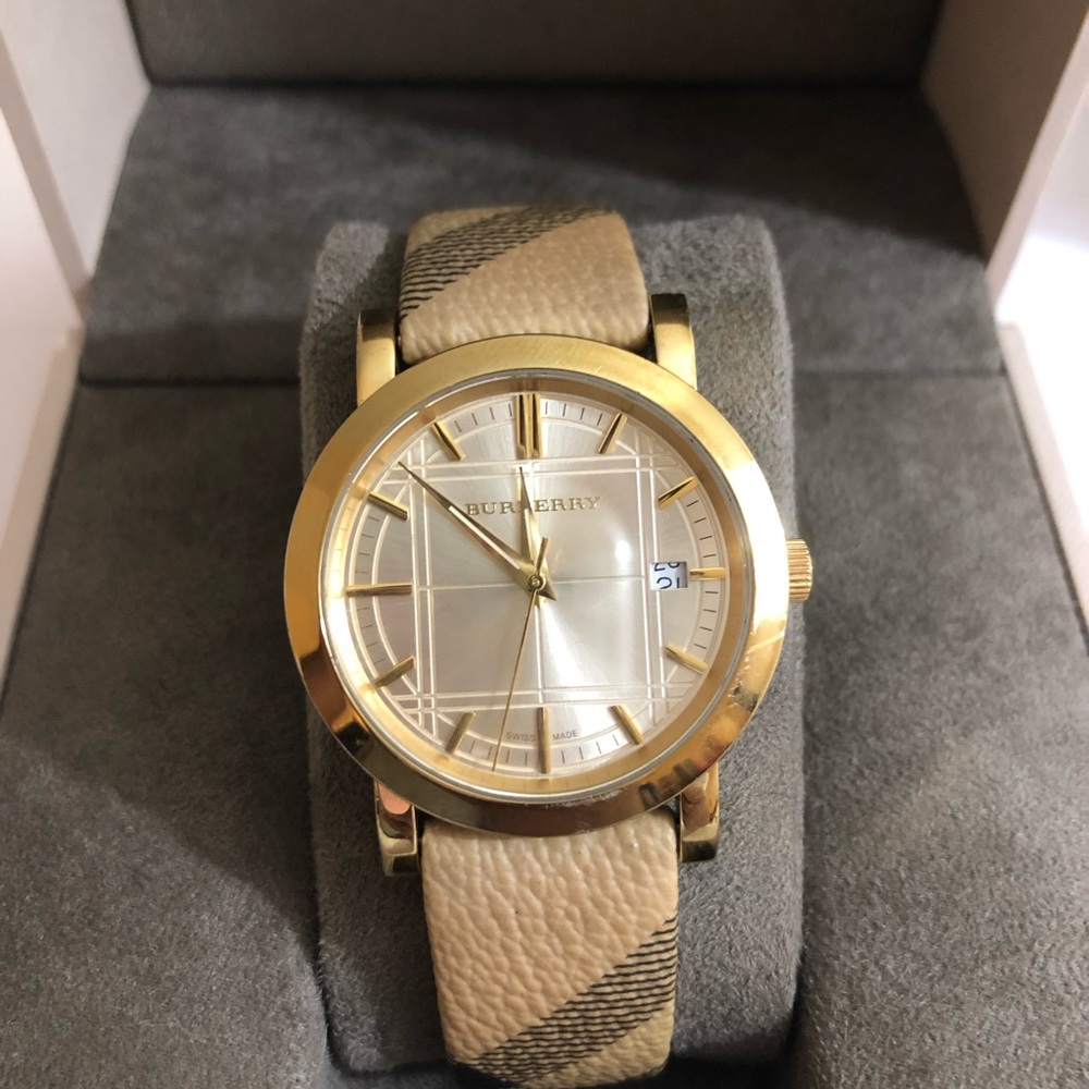 Burberry Classic Collection Unisex Watch